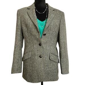 Classic Herringbone Blazer in Gray
